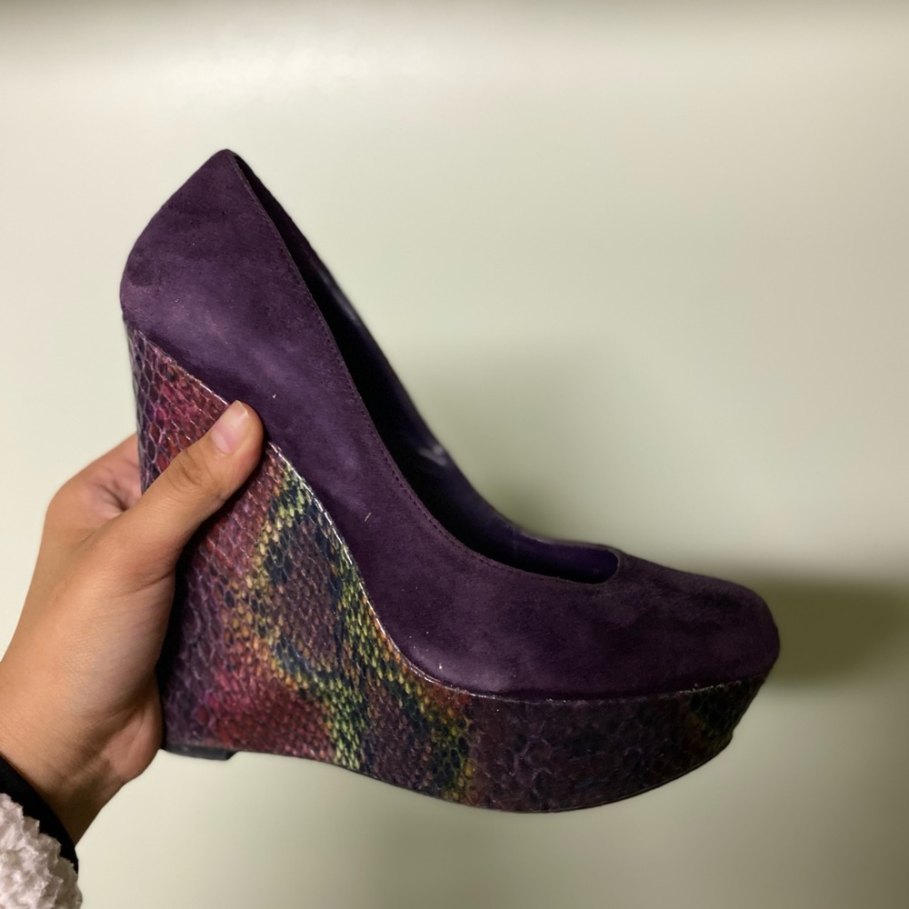 Purple wedges